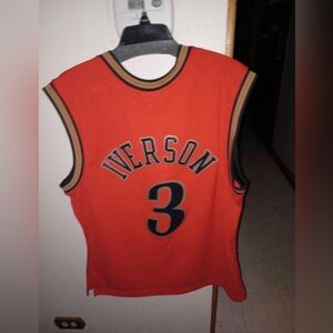 Allen Iverson Philadelphia 76ers Mitchell & Ness men’s NBA jersey L